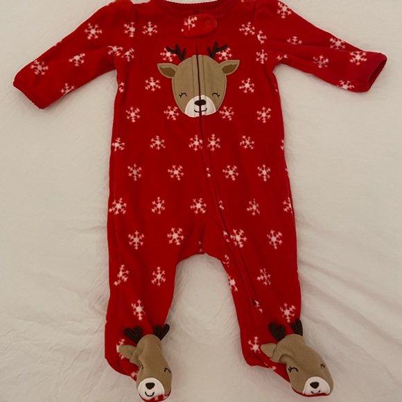 Carters 0-3 month fleece holiday sleepers NEVER WORN - Picture 3 of 3